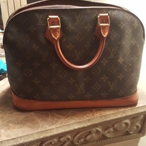 Louis Vuitton  Monogram Alma